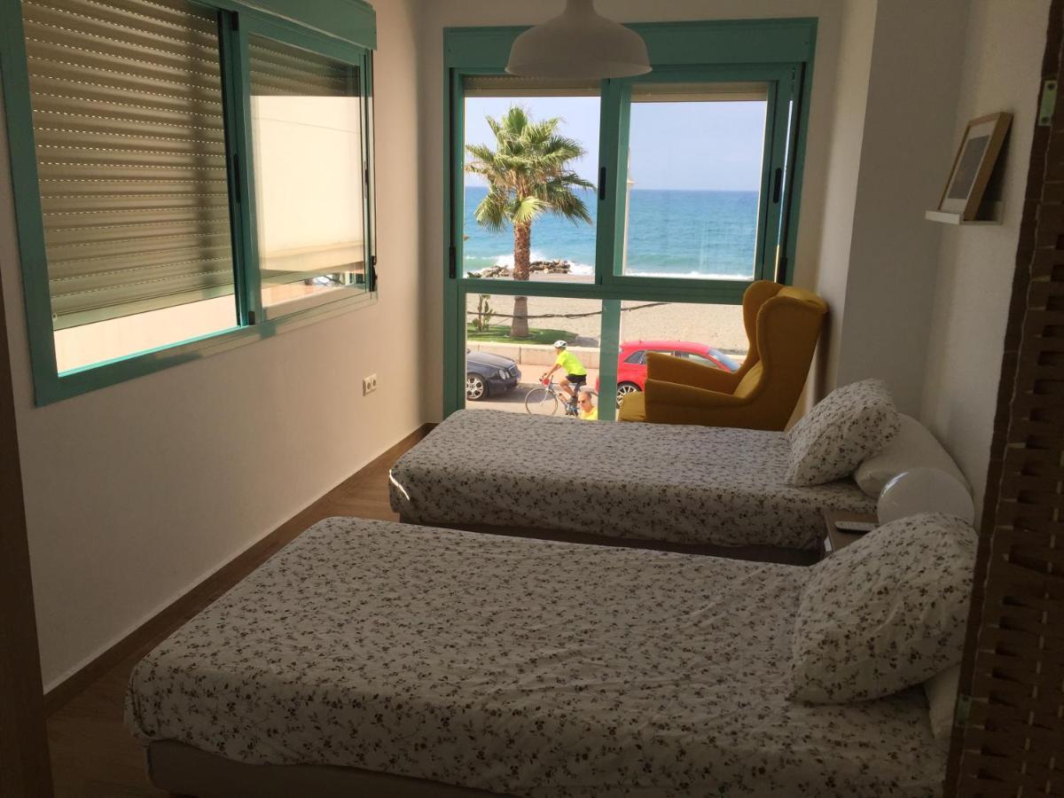 Precioso Alojamiento En Primera Linea De Playa Algarrobo Costa Exteriör bild